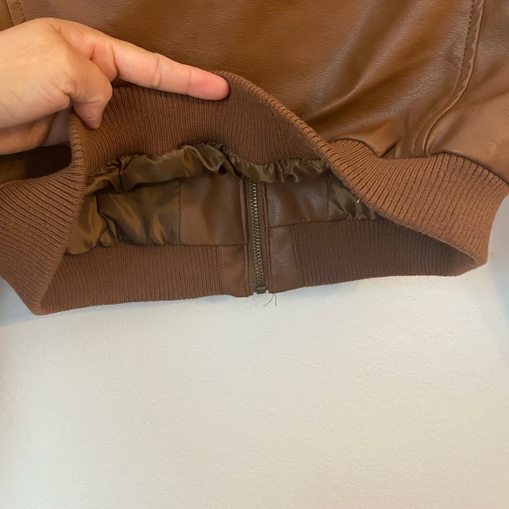 Women's Brown Leather Jacket - Picture 10 of 15
